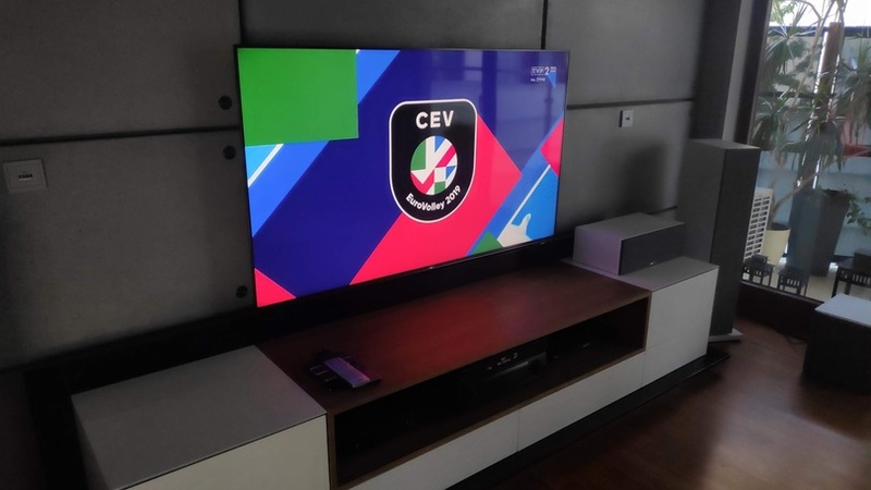 Realizacja kina domowego w salonie Warszawa